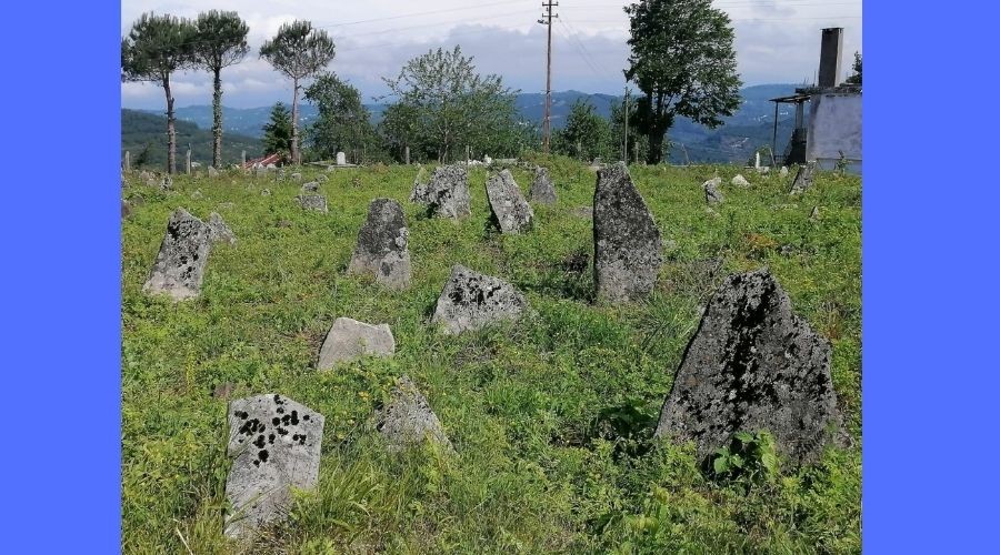 ORDU'DA 100 YILLIK K�MSES�Z TRABZONLULAR MEZARLI�I 