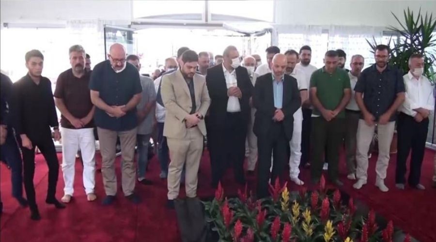 �Bayram devletimize, milletimize hay�rlar getirsin�