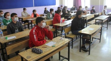 Ortaokul ve liseler y�z y�ze e�itime ba�lad�