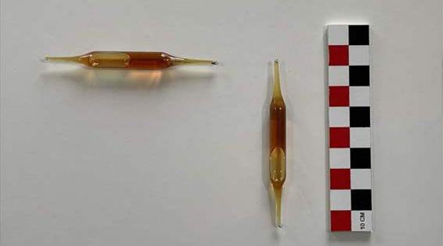 Tarihi Gelibolu Yar�madas�'nda 112 y�ll�k 2 serum �i�esi bulundu