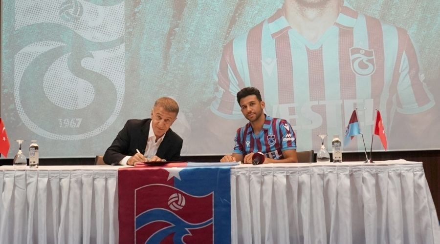 Yeni transfer �smail K�yba�� i�in imza t�reni d�zenlendi