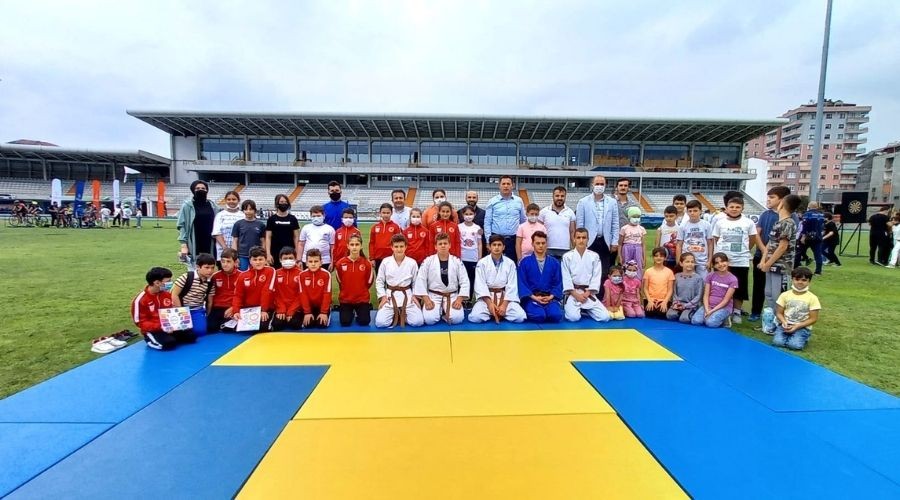 Gen�lik ve Spor Bakanl��� Spor Okullar� ve Engelsiz Spor Okullar� a��l�� t�reni yap�ld�