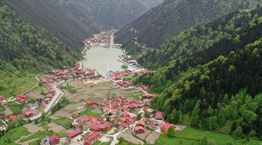 Uzungöl kıyısındaki kaçak yapıların yıkımına 15 Eylül'de başlanacak