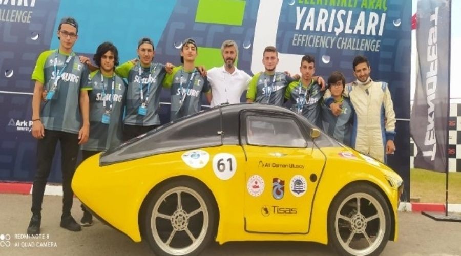 Trabzonlu gen�ler Teknofest'te en iyi pist derecesini yapt�