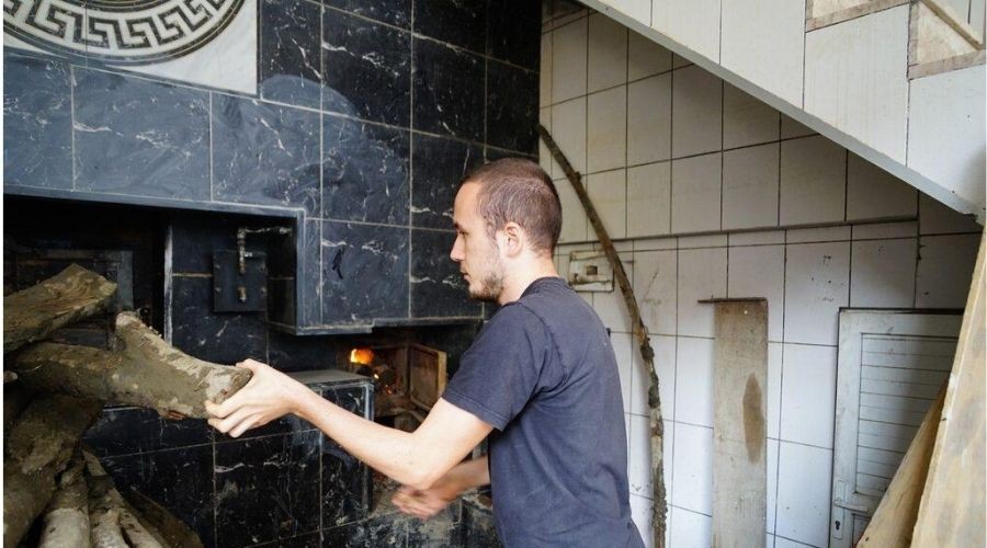 Selzede gen�, kendisine fazla �denen 750 bin liray� iade etti