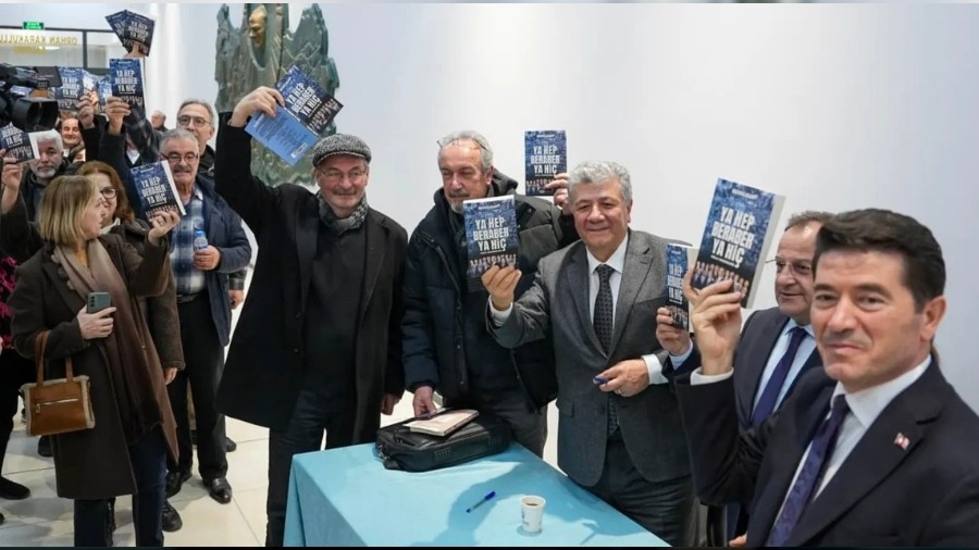 Mustafa Balbay: �Kayg�l�y�z, umutsuz de�iliz!�