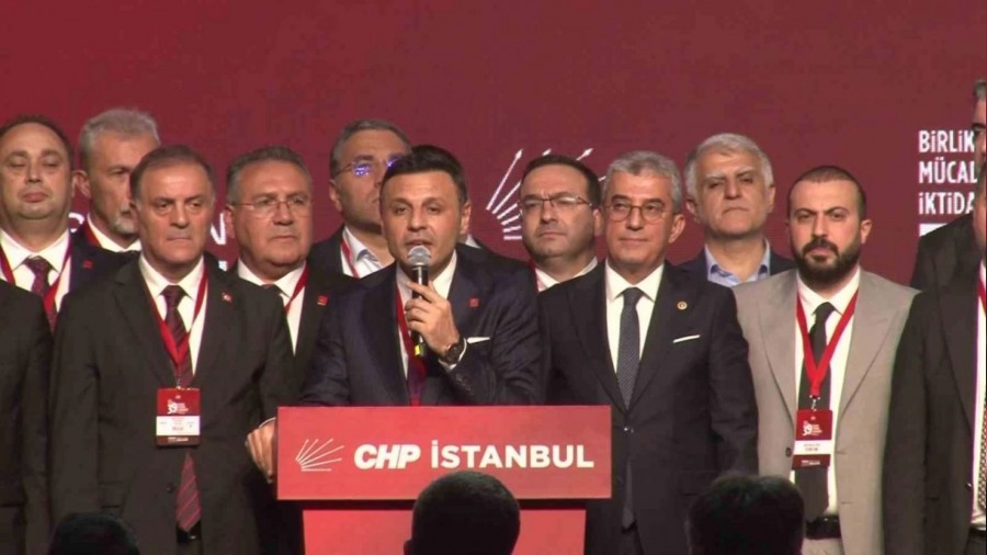 �zg�r �elik oy �oklu�u ile yeniden CHP �stanbul �l Ba�kan� se�ildi
