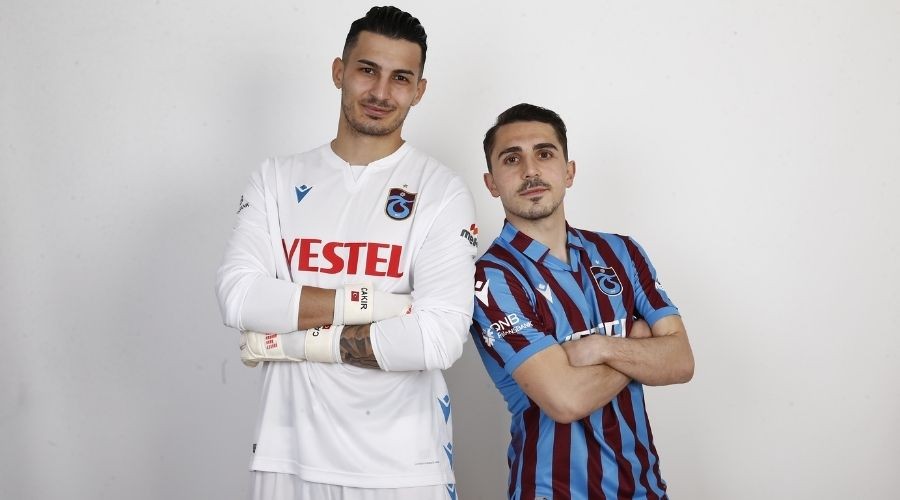 Trabzonsporlu Futbolcular Yeni Formalar� Giydi