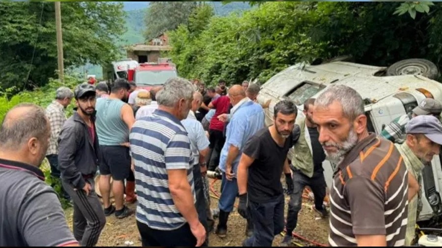 Rize�de Korkun� Kaza! 2 �l� 3 Yaral�