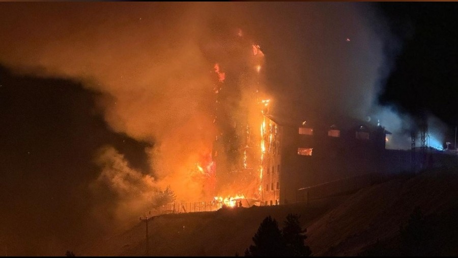 Bolu'daki yang�nda kahreden detay! Alevlerden ka�arken can verdiler