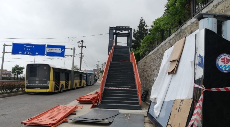 B�Y�K�EH�R �ST GE��TLERE ASANS�R YAPIYOR