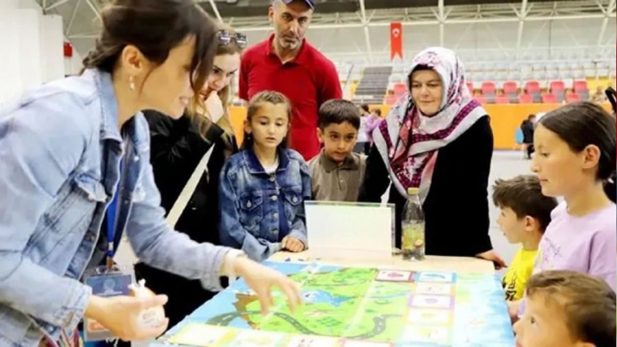 Lise ��rencilerinin kat�ld��� b�lgesel yar��maya Bayburt'tan 3 proje