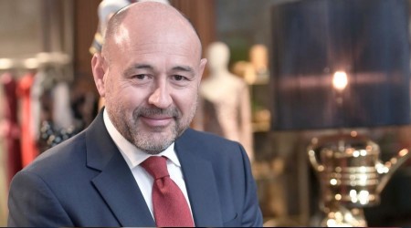 AVM'leri yabanc�lar ayakta tutuyor